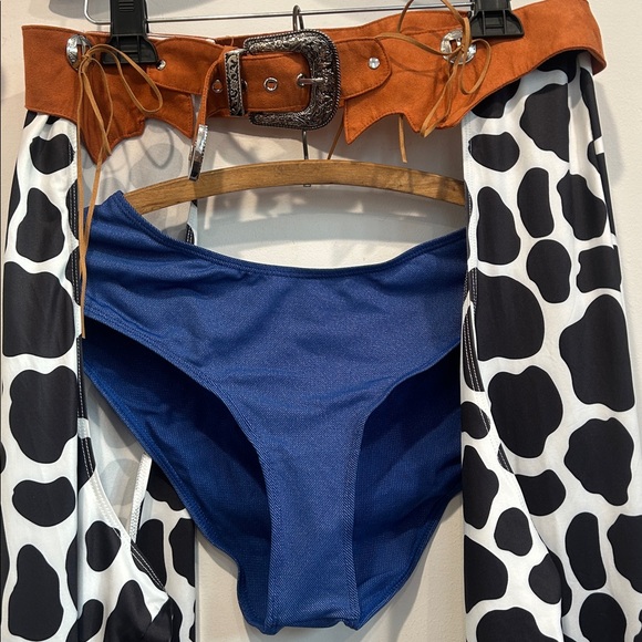 Dolls Kill Jessie Cowgirl chaps story Costume Set Red Hat large women’s nwot - Picture 5 of 10